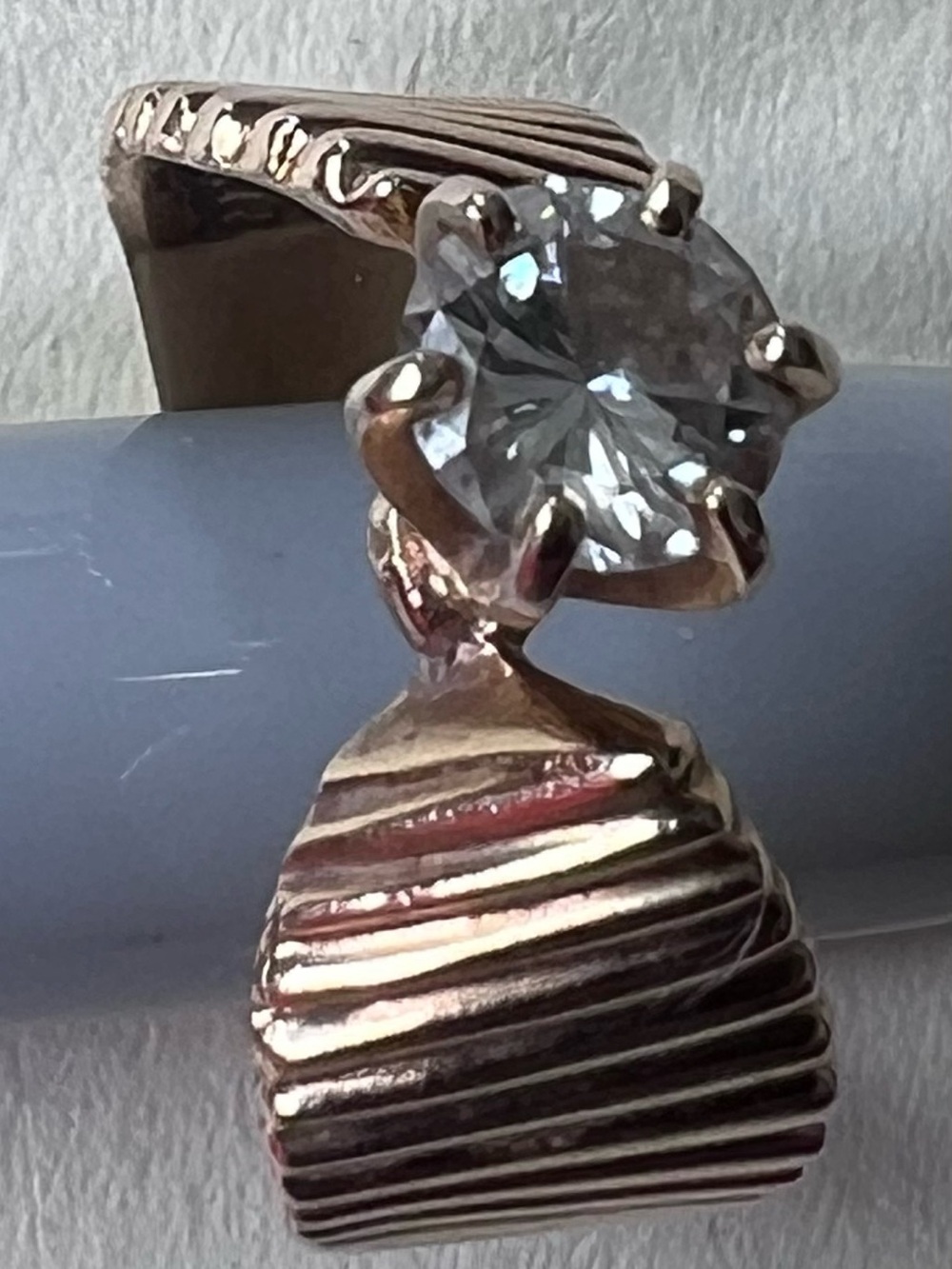 14k Gold .80 ct Diamond Ring vintage 80s modern twist corrugated band H-J VS1 - Picture 10 of 10